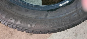 Preview: Winterreifen Kompletträder Stahl 7x15 5x100 195/65R15H Semperit Speed Grip2 6,6,6,6mm